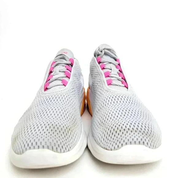 Nike Air Max Motion 2 'Pure Platinum Fuchsia' - 9.5 - Picture 6 of 9